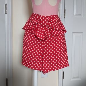 Limited edition NWT bow front minnie mouse shorts